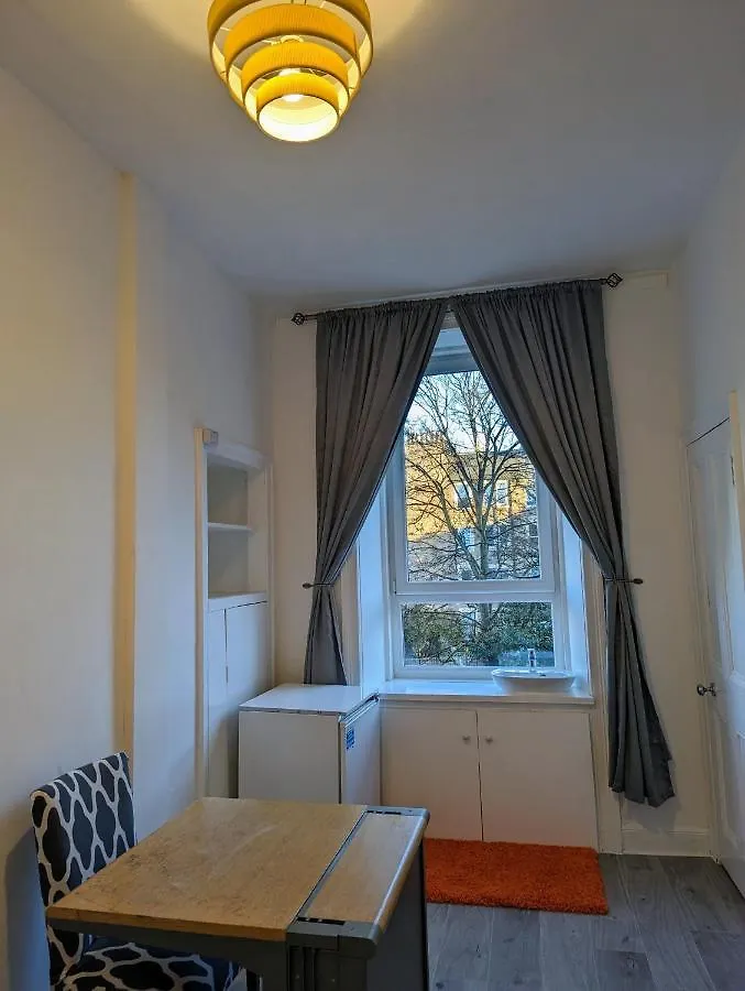 Ensuite Room In The City Edinburgh Homestay
