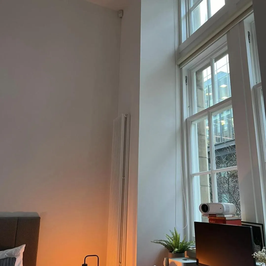 Ensuite Room In The City Edinburgh Homestay