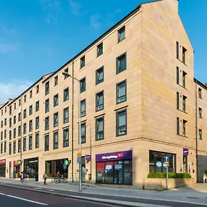 Destiny Student - Shrubhill Apartamento