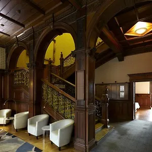 Hotel B+B Edinburgh, EDI